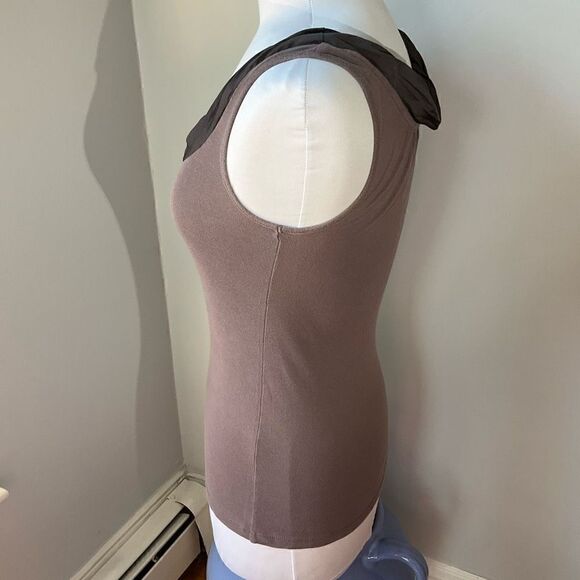 LOFT Mauve Cute Ruched Neckline, Medium. 100% Cotton - Picture 4 of 10